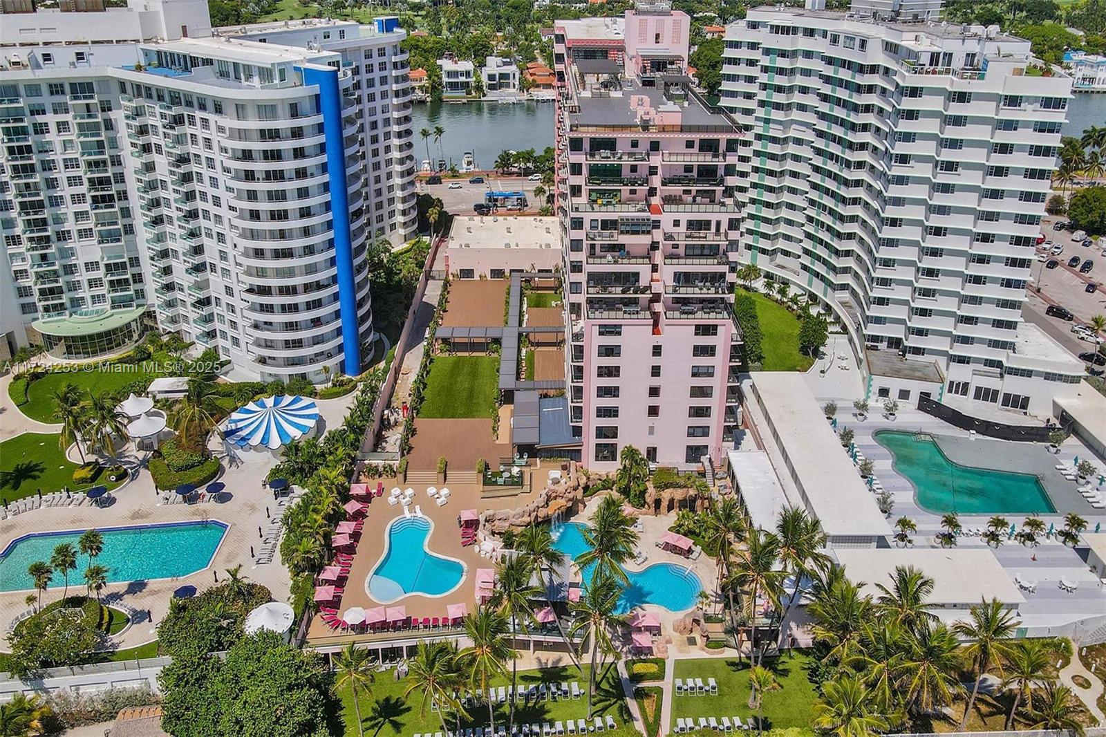 THE ALEXANDER CONDO - Residential