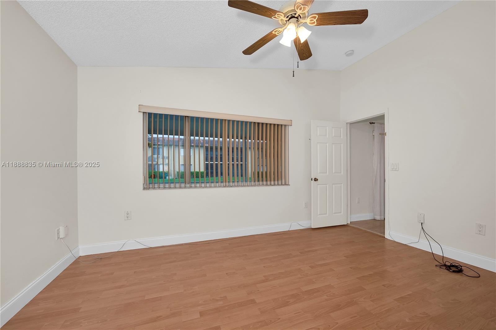 BONAVENTURE 82-43B TR 10A - Residential Lease