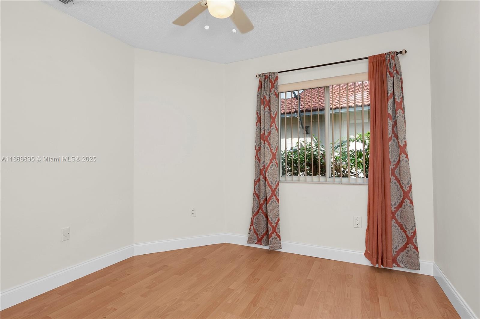 BONAVENTURE 82-43B TR 10A - Residential Lease
