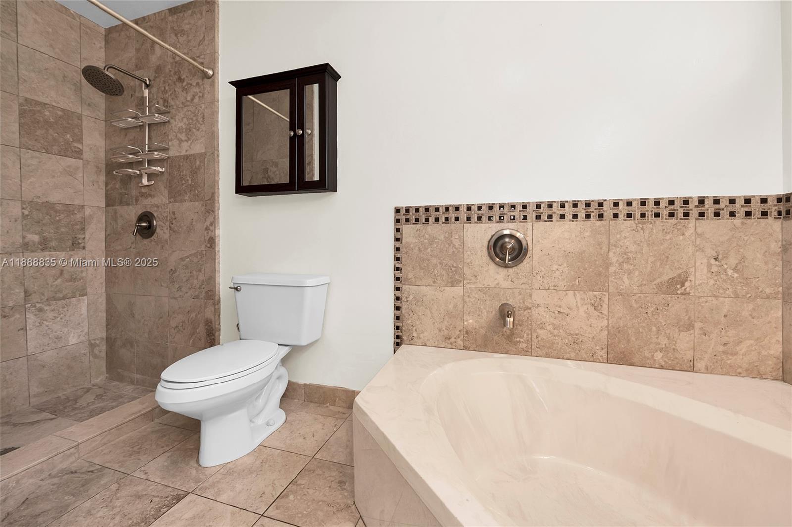 BONAVENTURE 82-43B TR 10A - Residential Lease