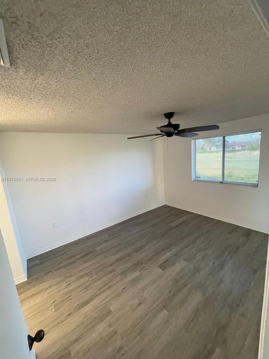 STERLING VILLAGES OF PALM - Residential Lease