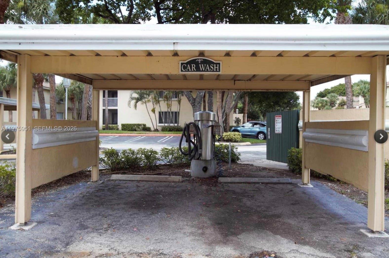 STERLING VILLAGES OF PALM - Residential Lease