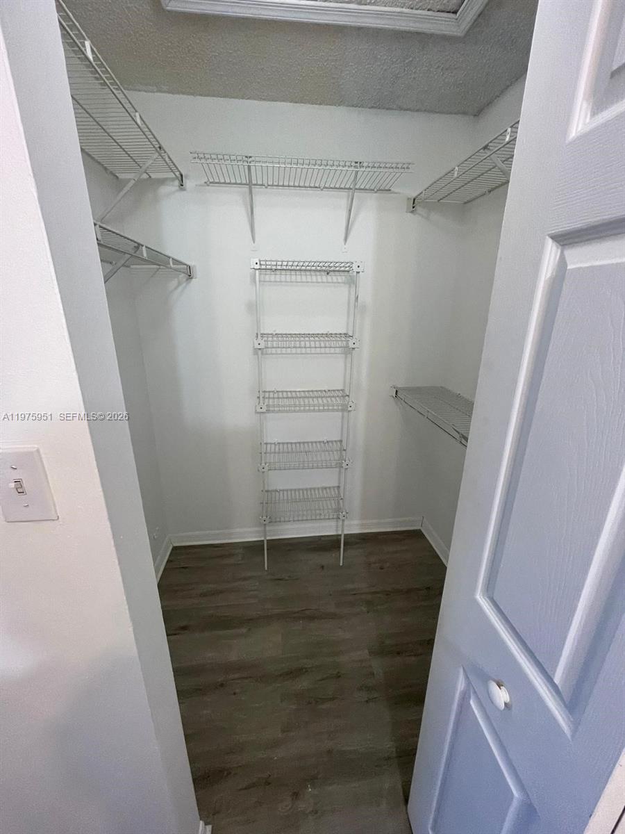 STERLING VILLAGES OF PALM - Residential Lease