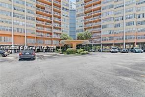 CRESTVIEW TOWERS CONDO - Residential