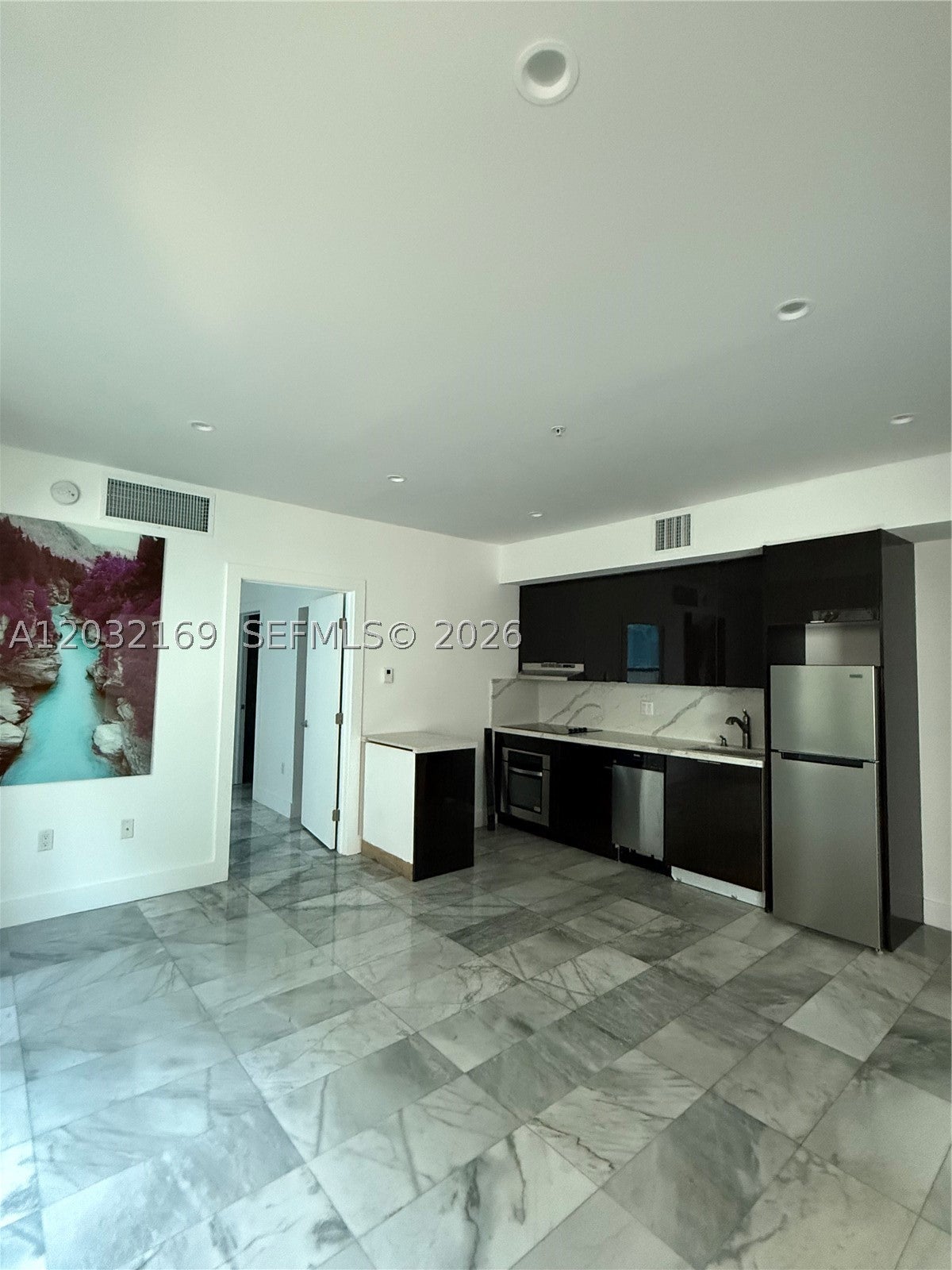 1560 Drexel Ave 103