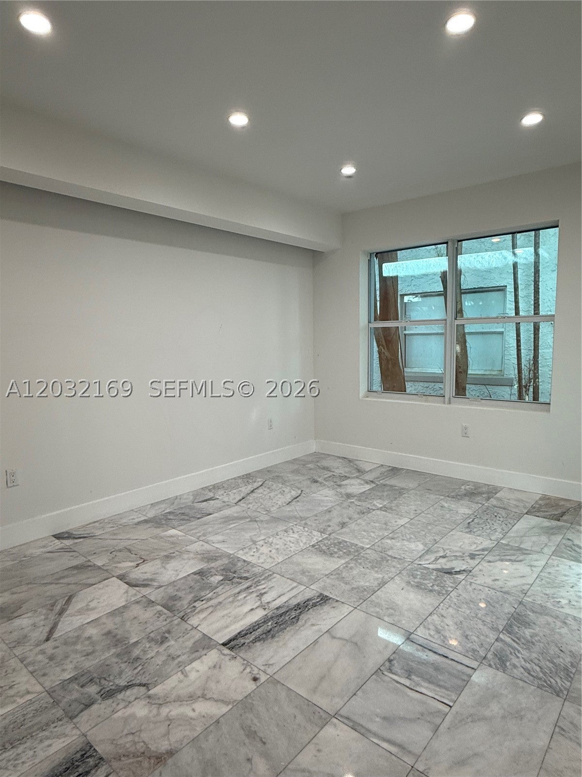 1560 Drexel Ave 103