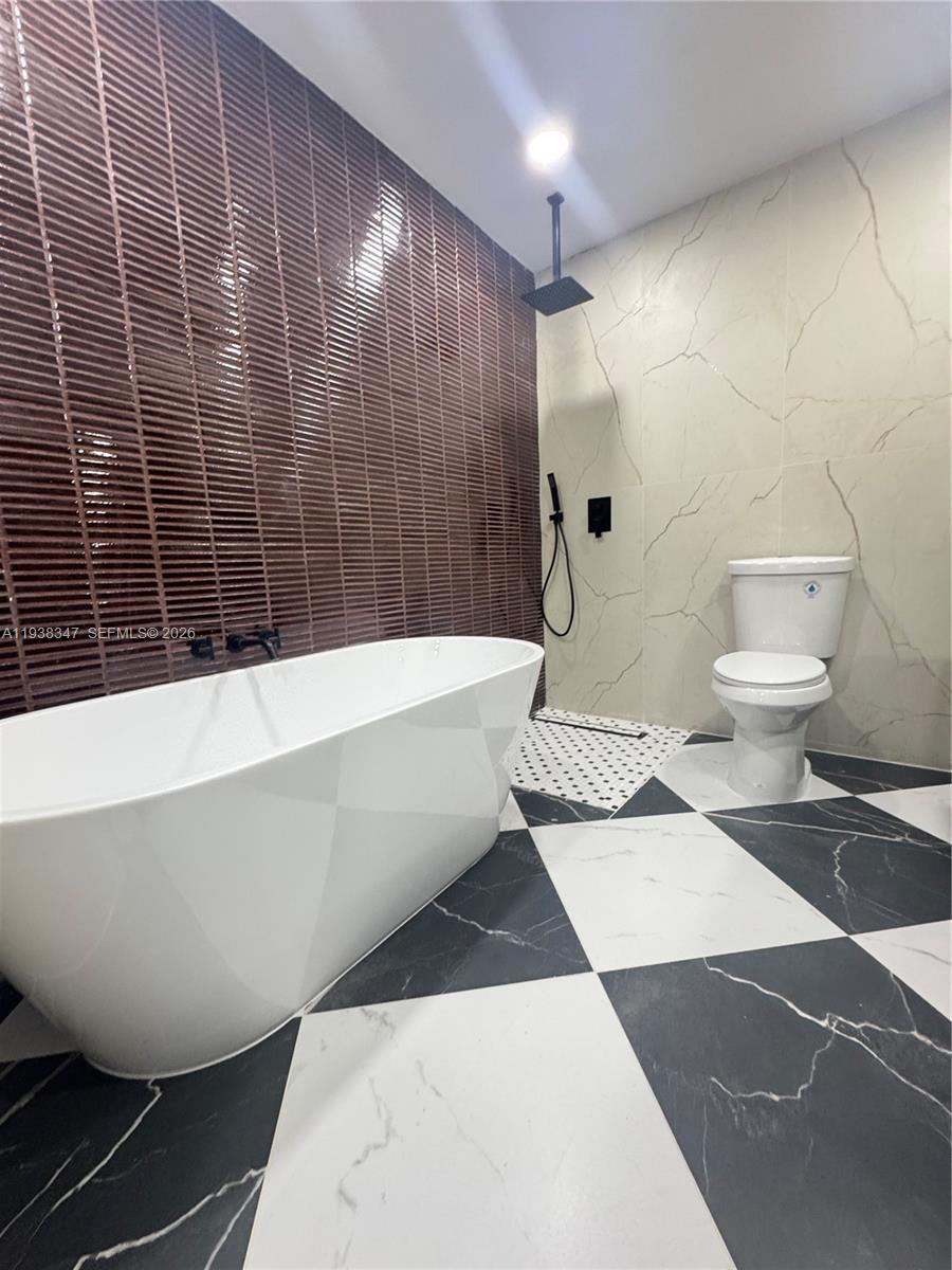 EAST PLANTATION FIRST SEC - Residential