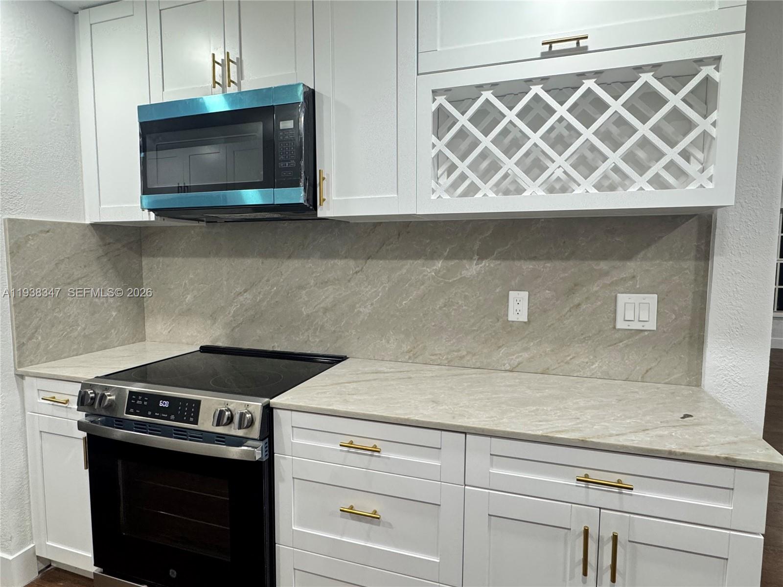 EAST PLANTATION FIRST SEC - Residential