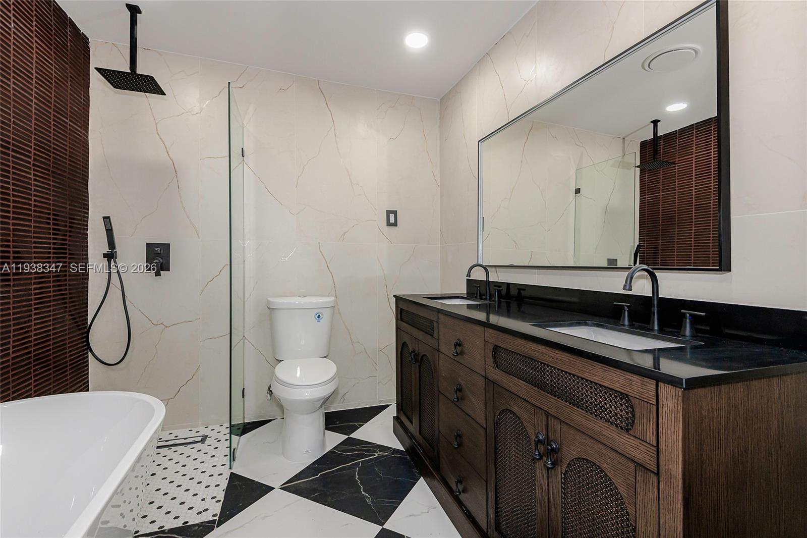 EAST PLANTATION FIRST SEC - Residential