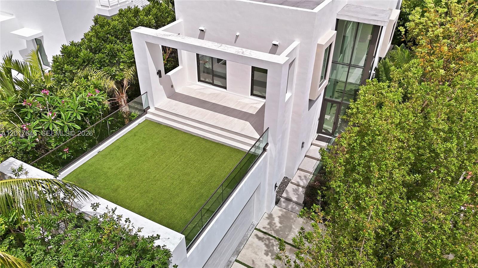 OCEAN SIDE SEC OF THE ISL - Residential