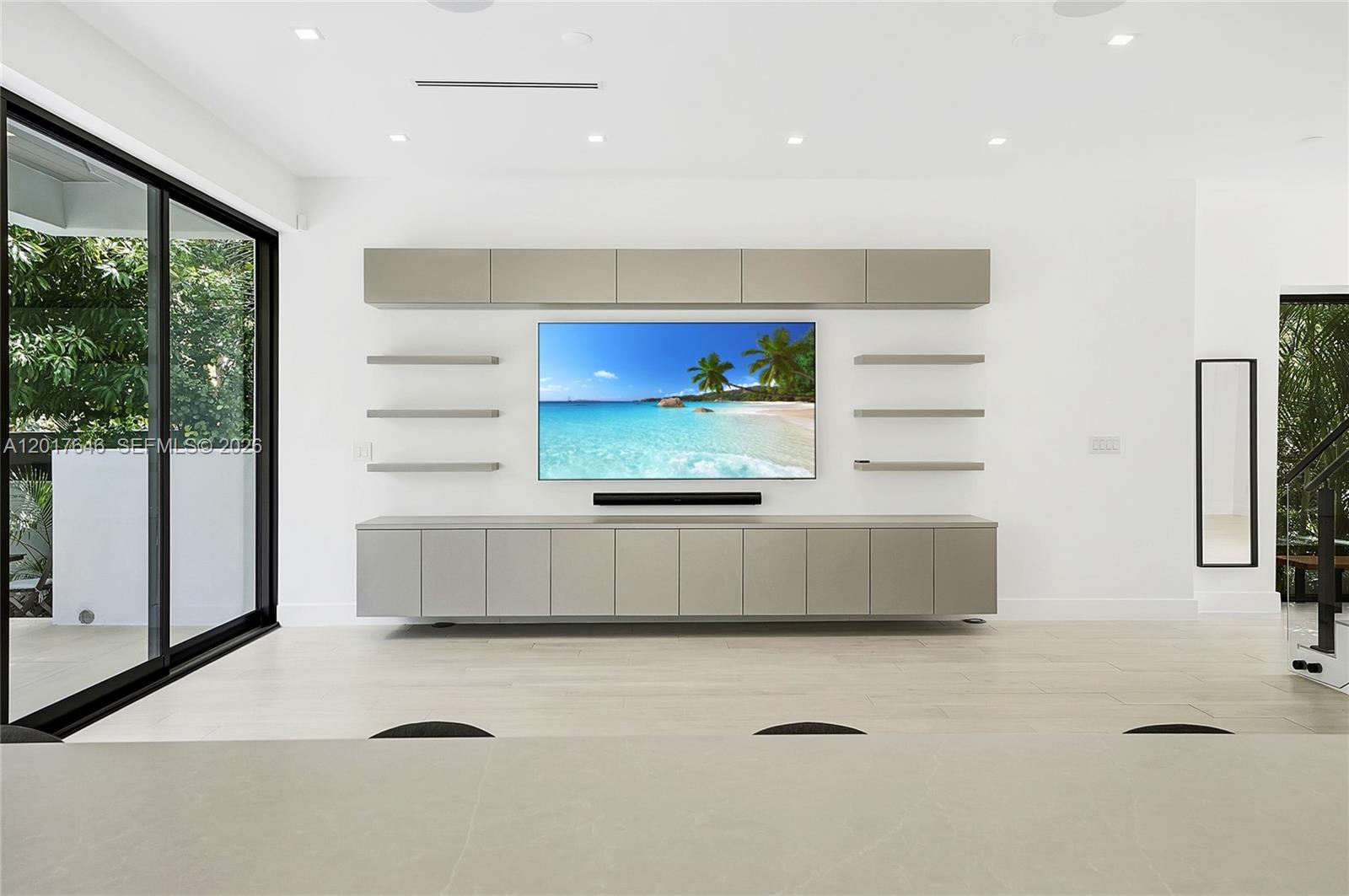 OCEAN SIDE SEC OF THE ISL - Residential