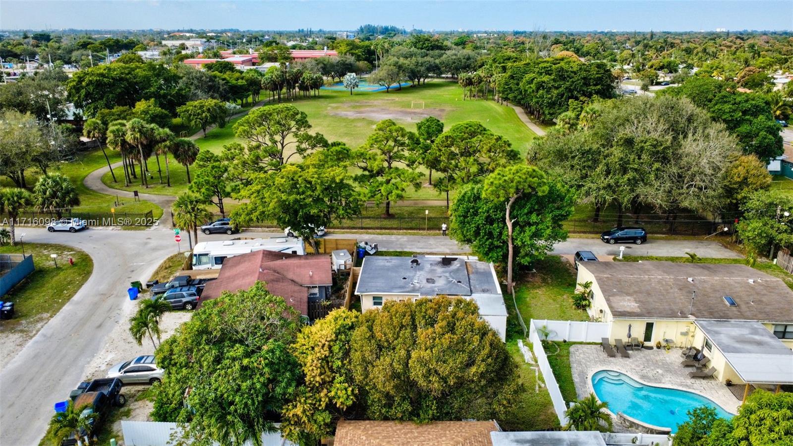 BREEZYWAY MANOR ADD - Residential