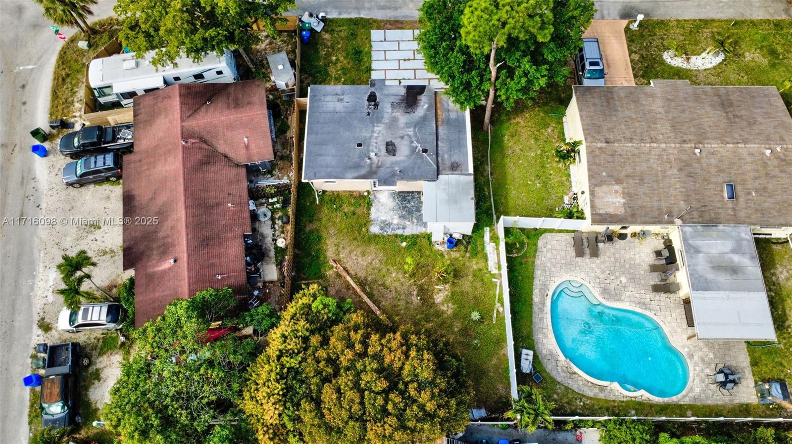 BREEZYWAY MANOR ADD - Residential