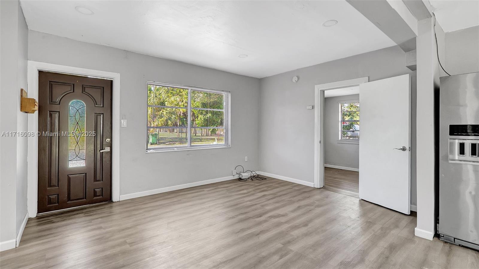 1240 SW 32nd Ave