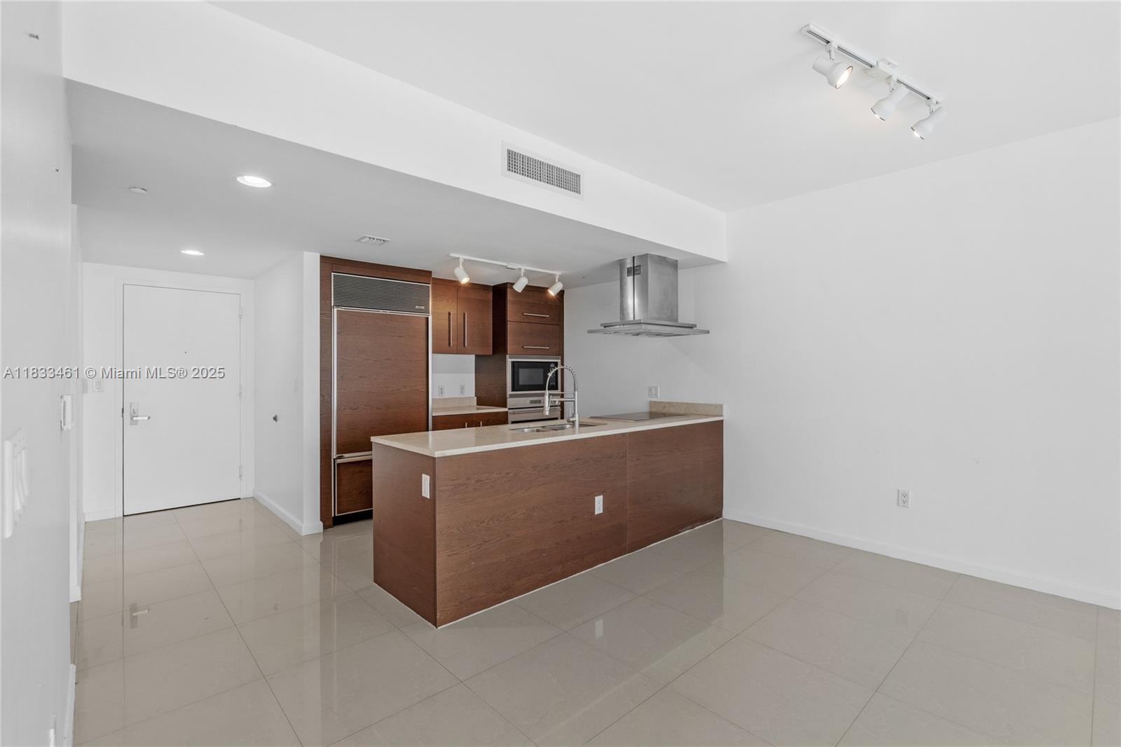 ICON BRICKELL NO TWO - Residential