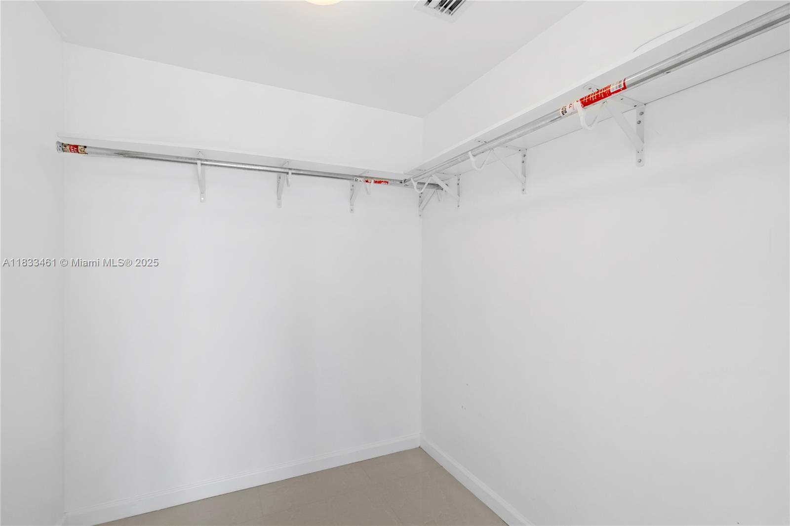 ICON BRICKELL NO TWO - Residential