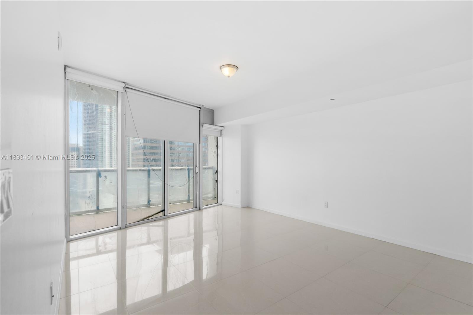 ICON BRICKELL NO TWO - Residential