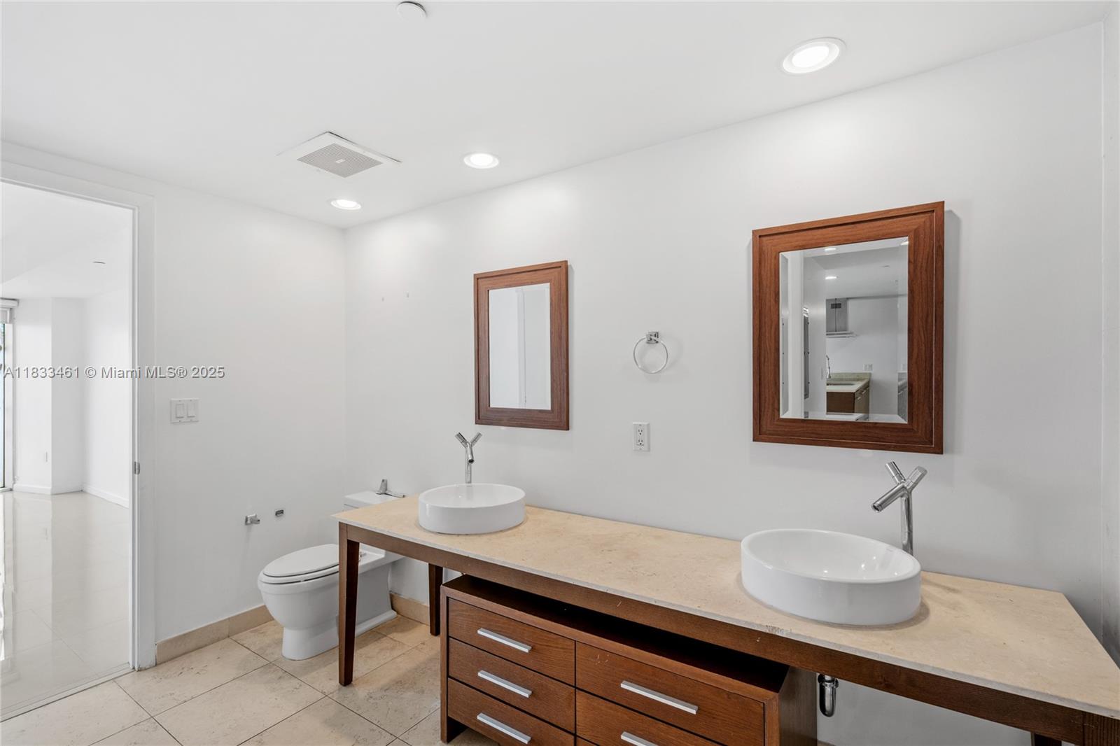 ICON BRICKELL NO TWO - Residential