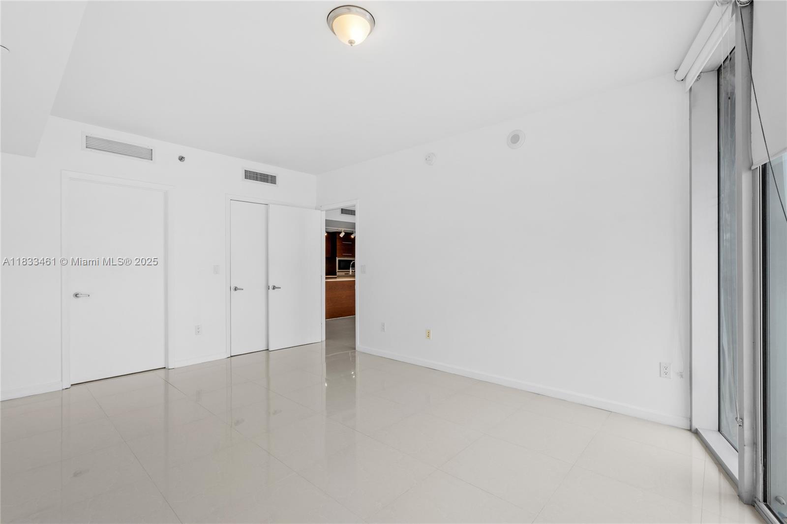 ICON BRICKELL NO TWO - Residential