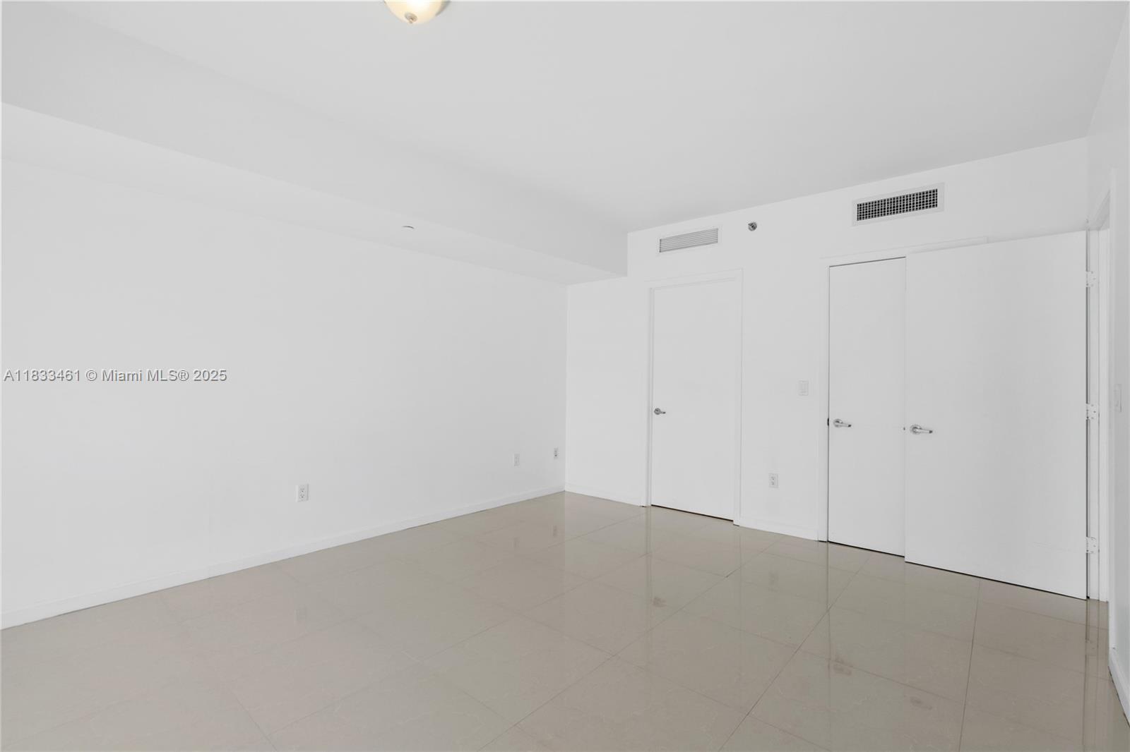 ICON BRICKELL NO TWO - Residential