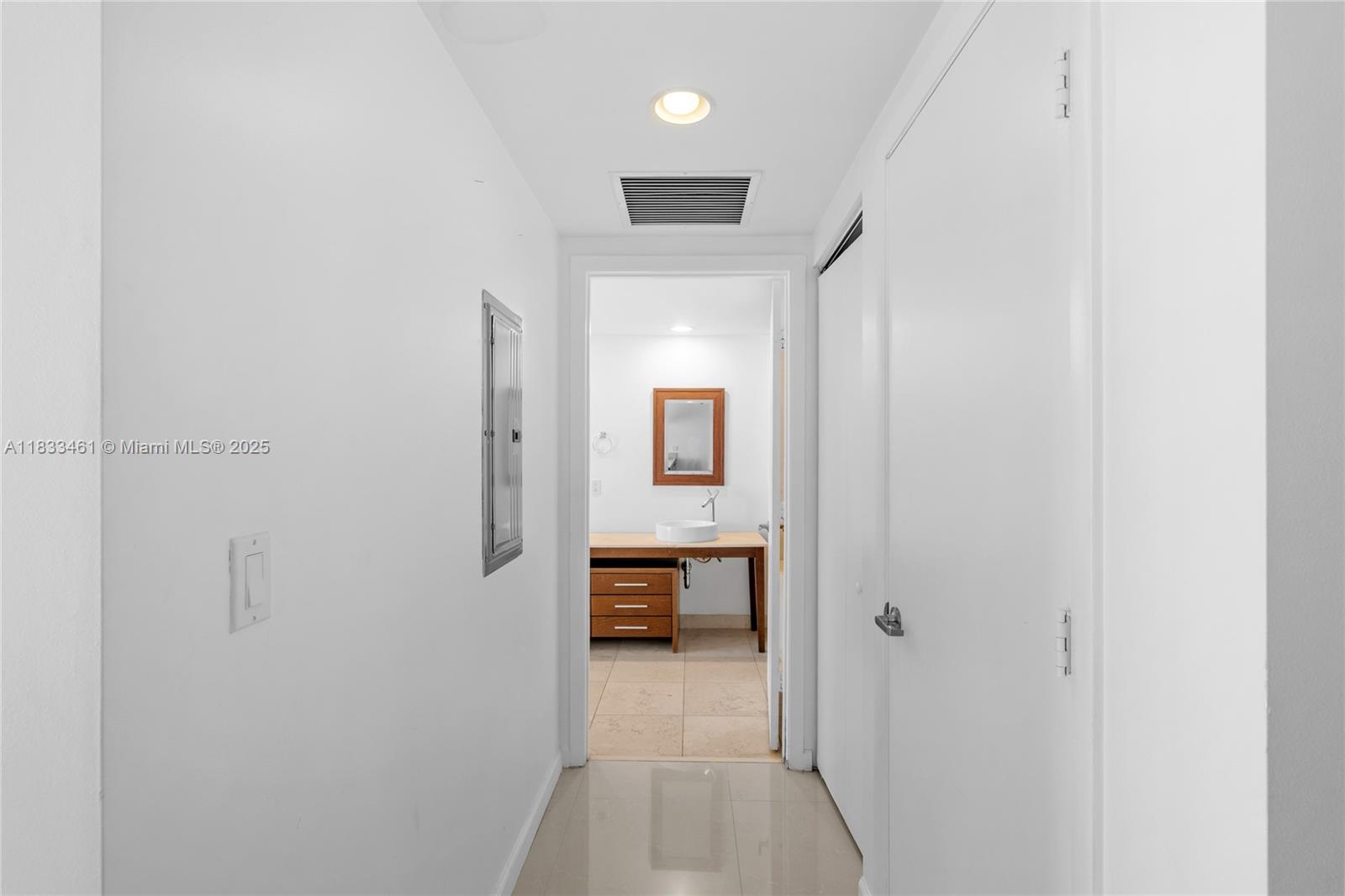 ICON BRICKELL NO TWO - Residential