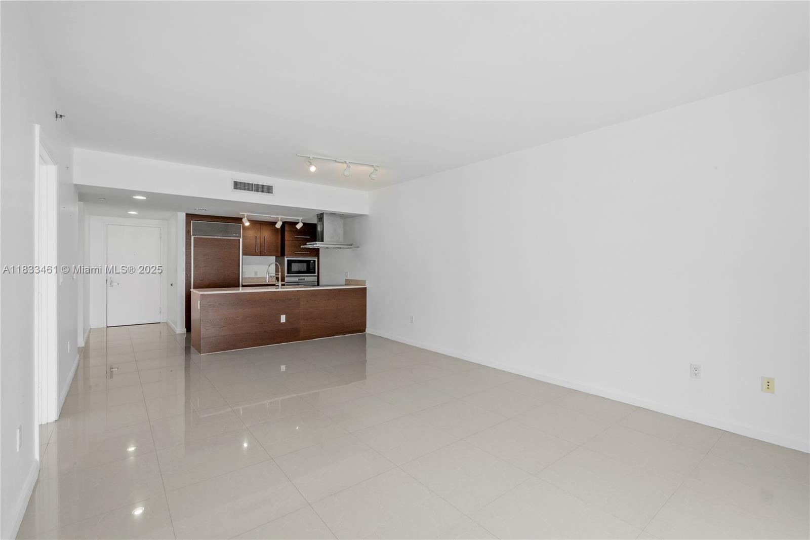 ICON BRICKELL NO TWO - Residential