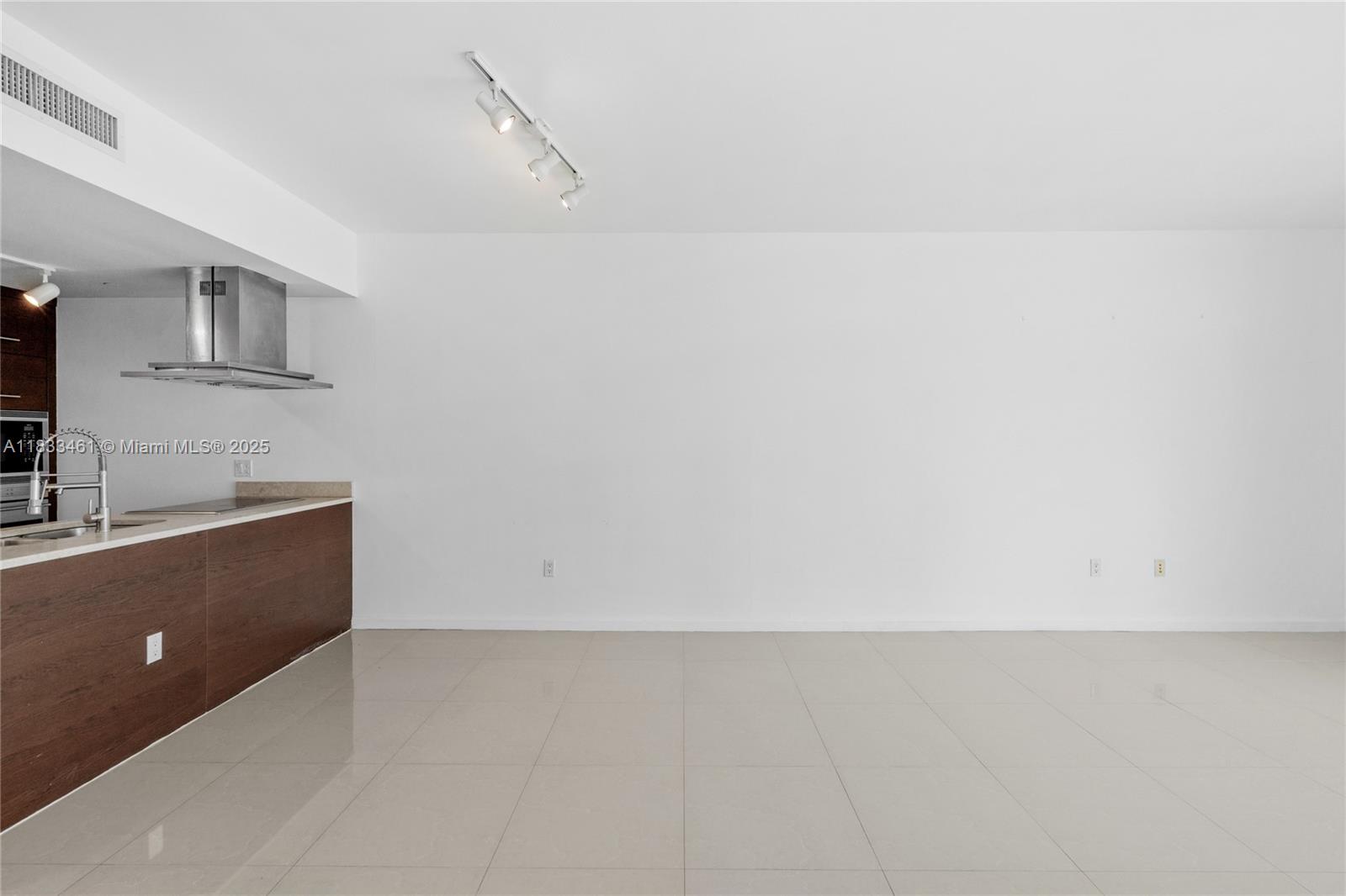 ICON BRICKELL NO TWO - Residential