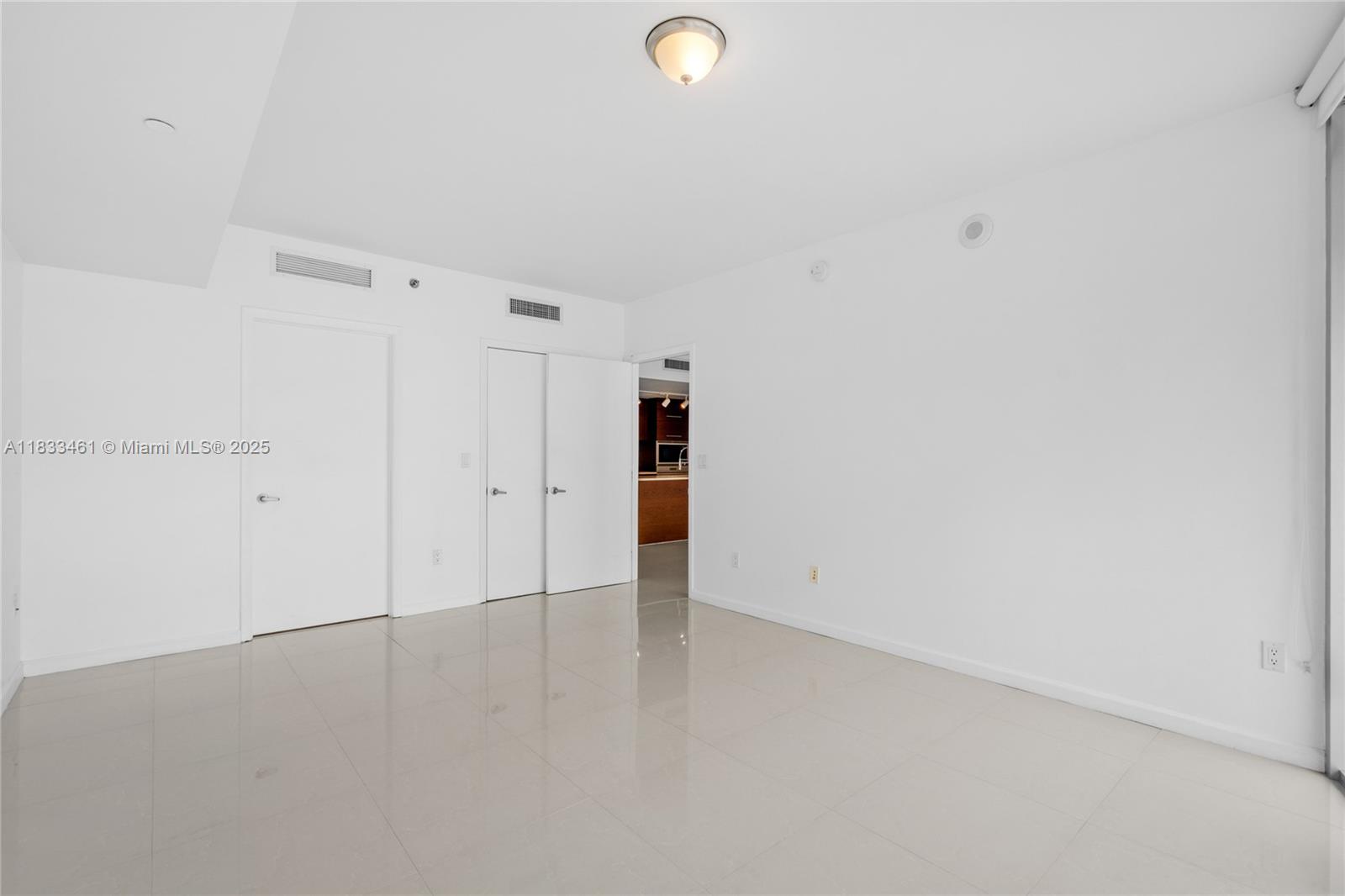 ICON BRICKELL NO TWO - Residential