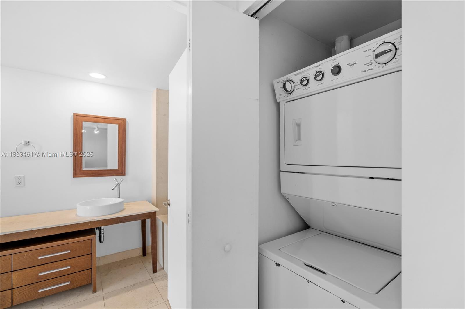 ICON BRICKELL NO TWO - Residential