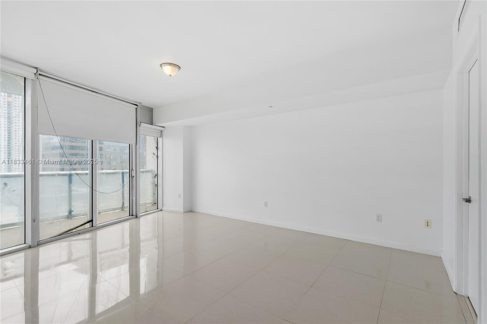 ICON BRICKELL NO TWO - Residential