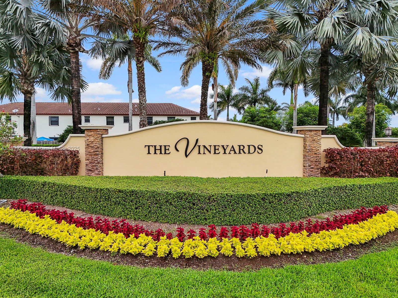 572 SE 34th Ter, Homestead, FL, 33033/$599,000 2 572 SE 34th Ter