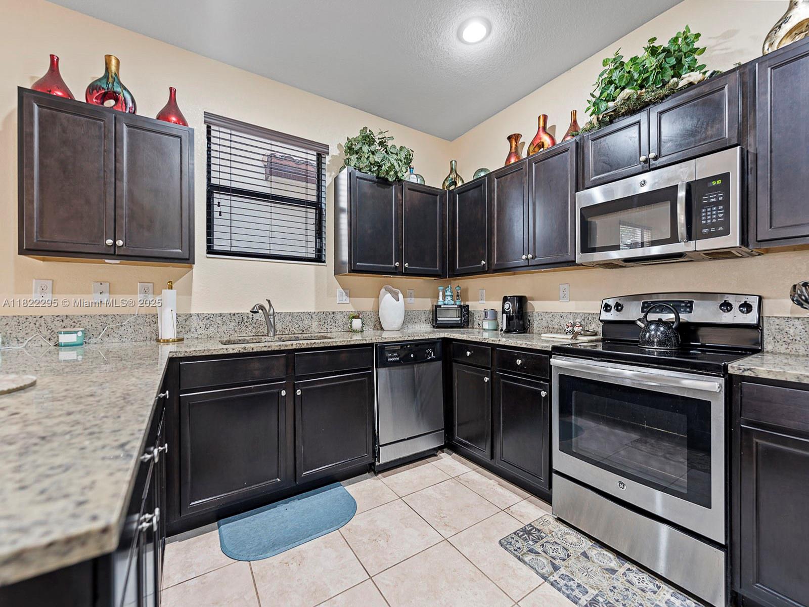 BAYWINDS AT COZUMEL - Residential