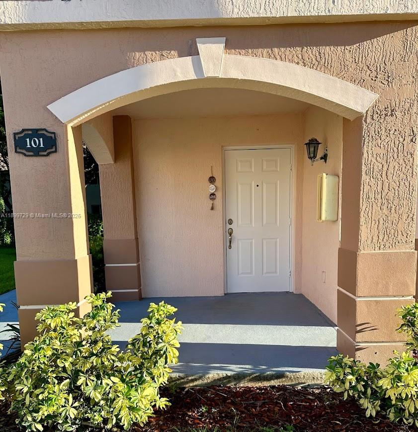 VENETIA GARDENS CONDO - Residential Lease