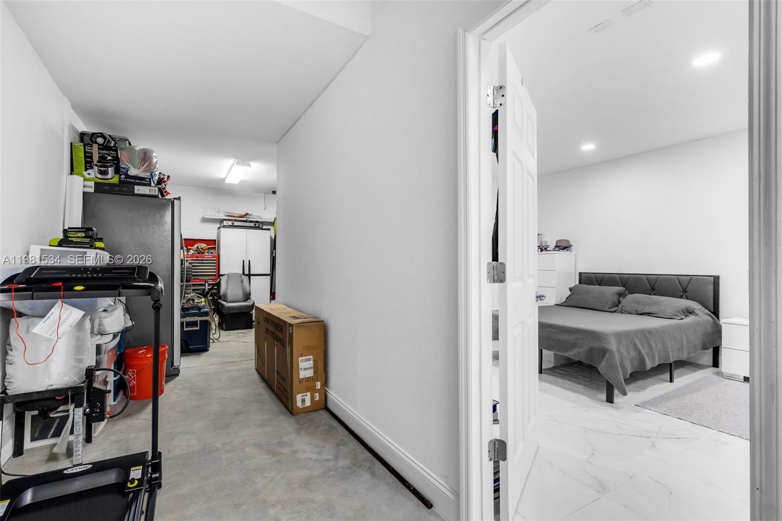 ROLLING HILLS UNIT 4 HILLS - Residential