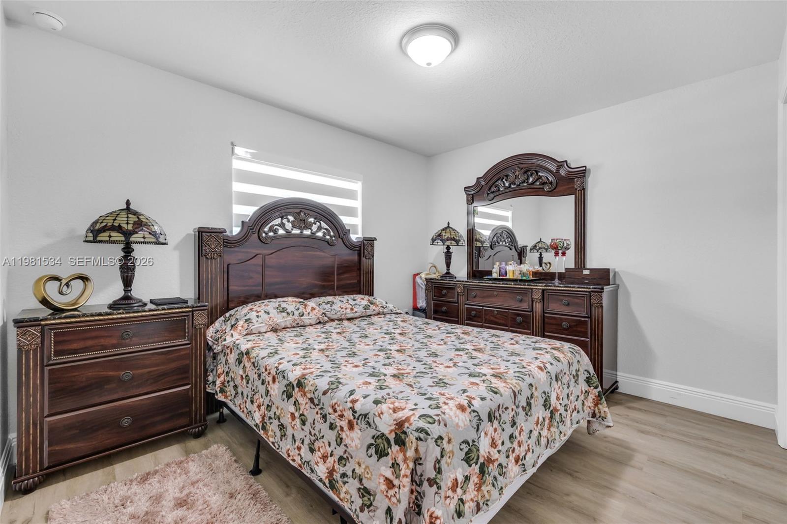 ROLLING HILLS UNIT 4 HILLS - Residential