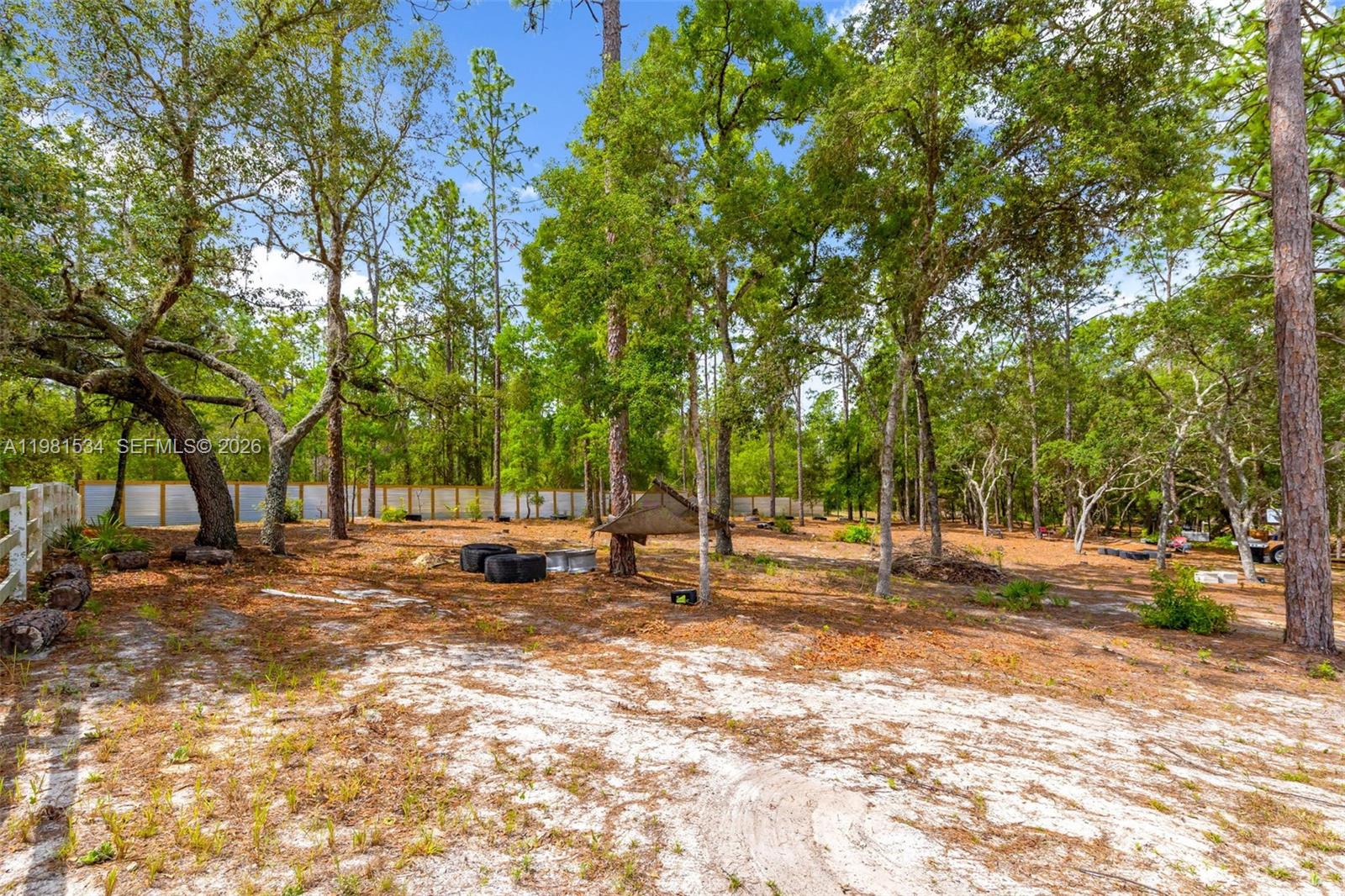 ROLLING HILLS UNIT 4 HILLS - Residential