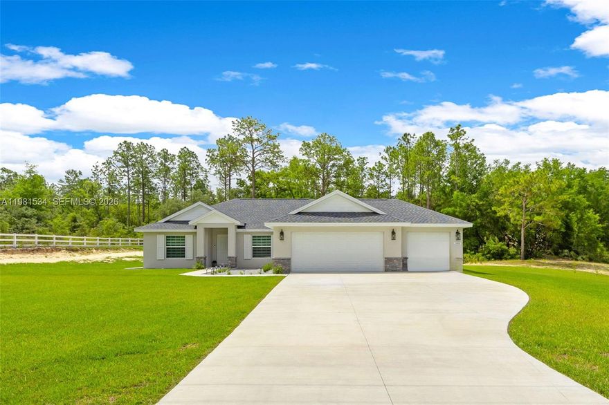 Brand-new 2024 construction on 1.5 acres in the sought-after Rolling Hills area of Ocala. This 3BD/2BA home features an open floor plan, vaulted ceilings, granite kitchen countertops, and a spacious primary suite with walk-in closet. Plenty of room for outdoor living, toys, or future additions. No HOA and move-in ready!