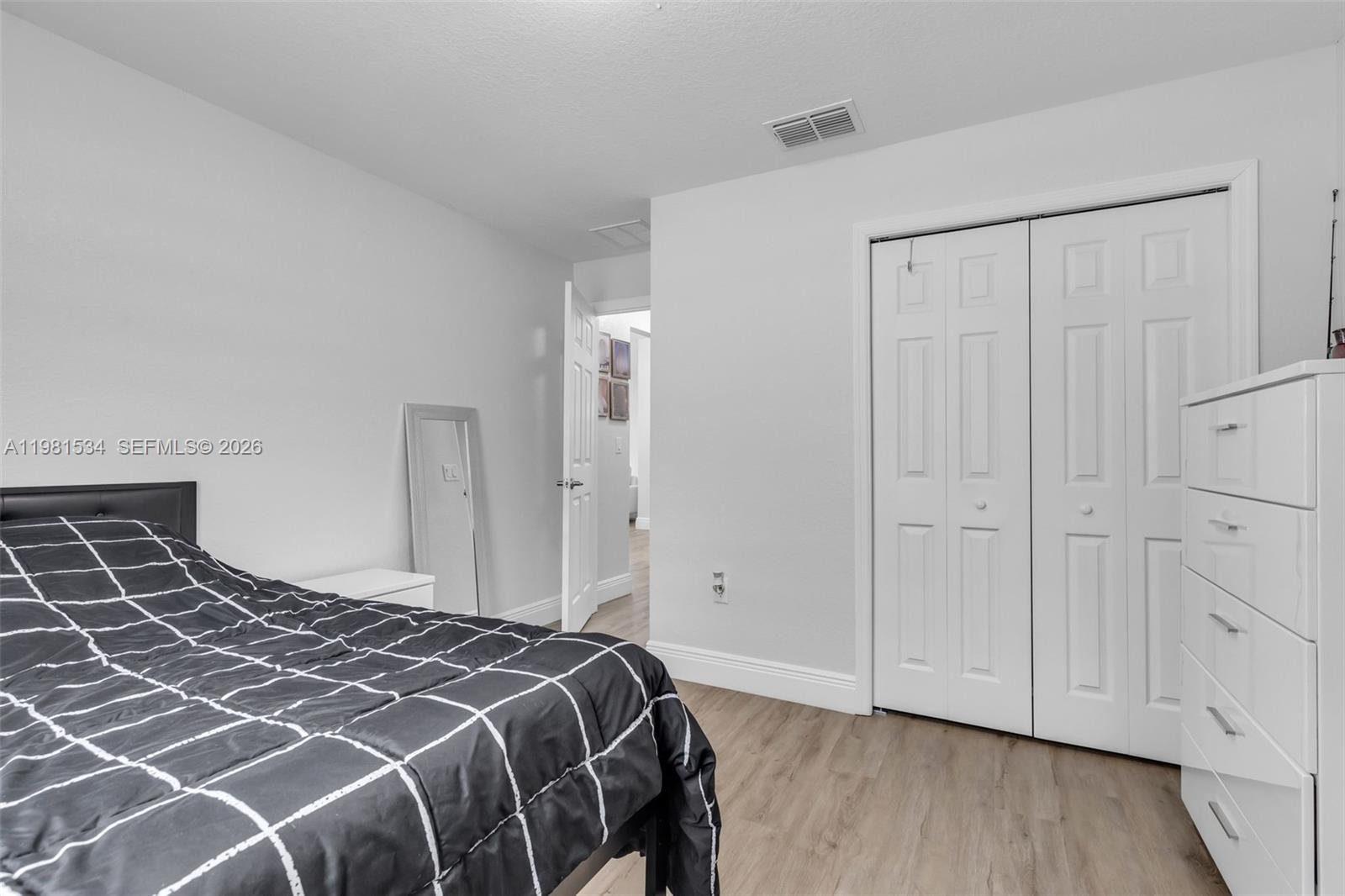 ROLLING HILLS UNIT 4 HILLS - Residential