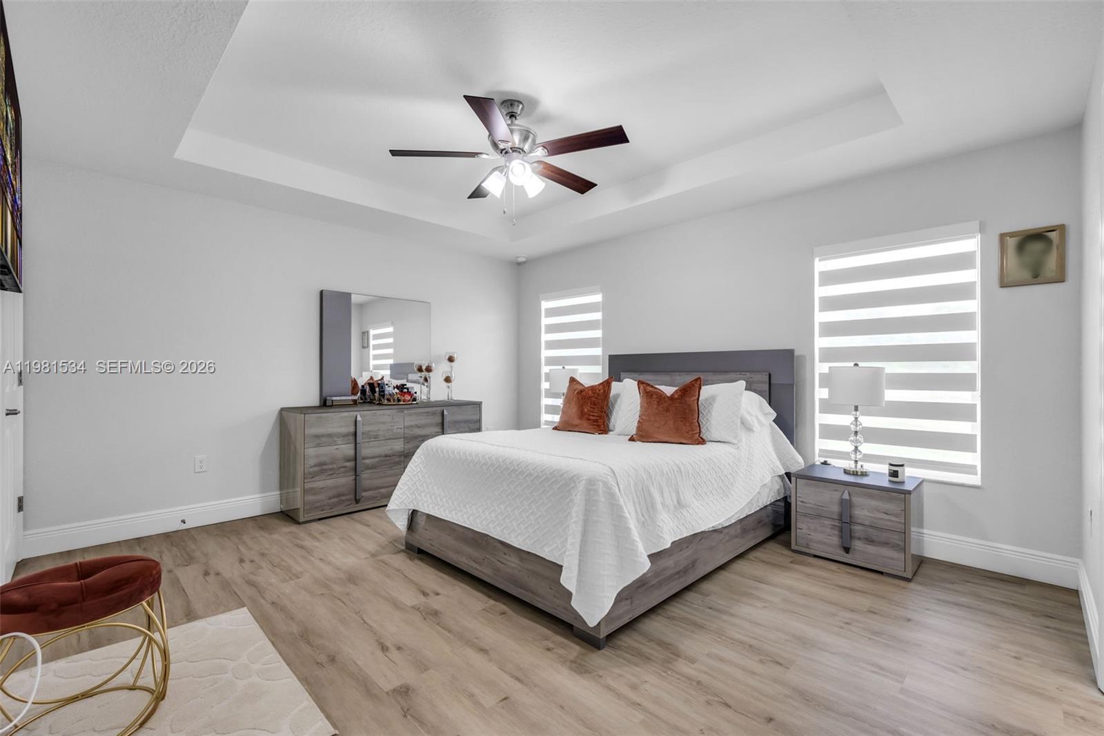 ROLLING HILLS UNIT 4 HILLS - Residential