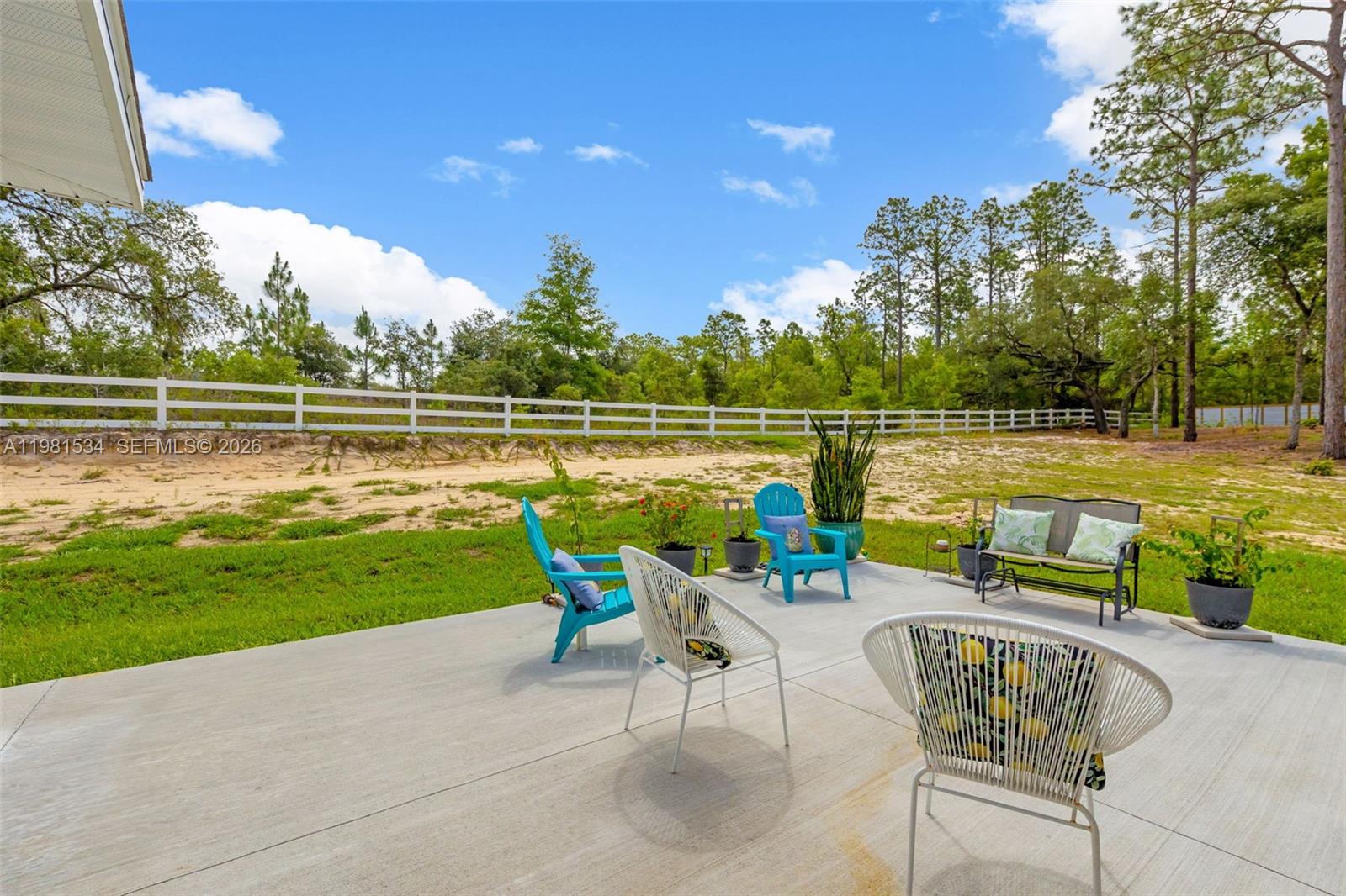 ROLLING HILLS UNIT 4 HILLS - Residential