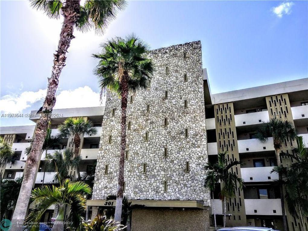 YACHT CLUB CONDO (THE) - Residential