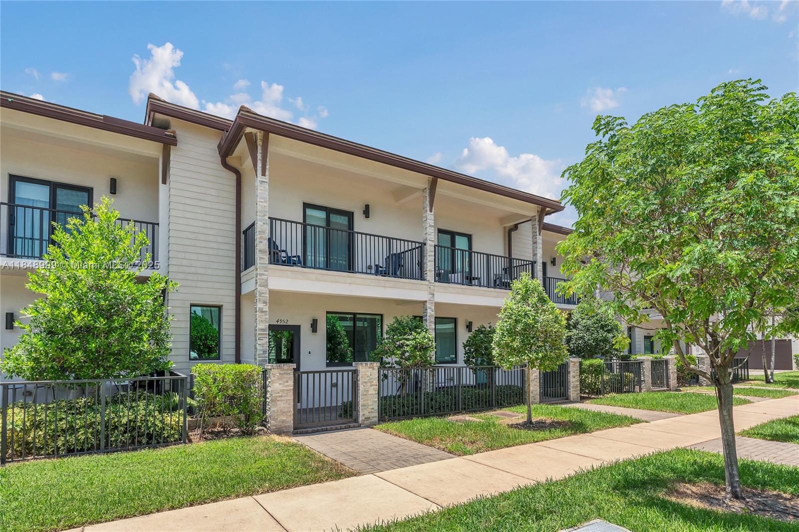4952 NW 83rd Path