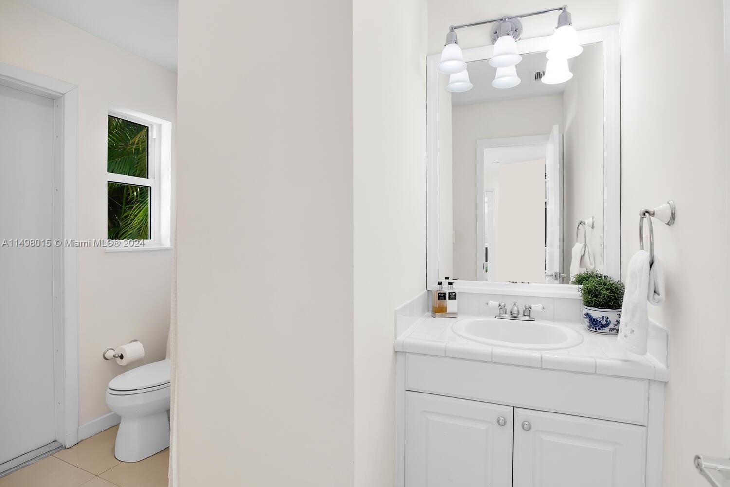 BISCAYNE KEY ESTATES - Residential