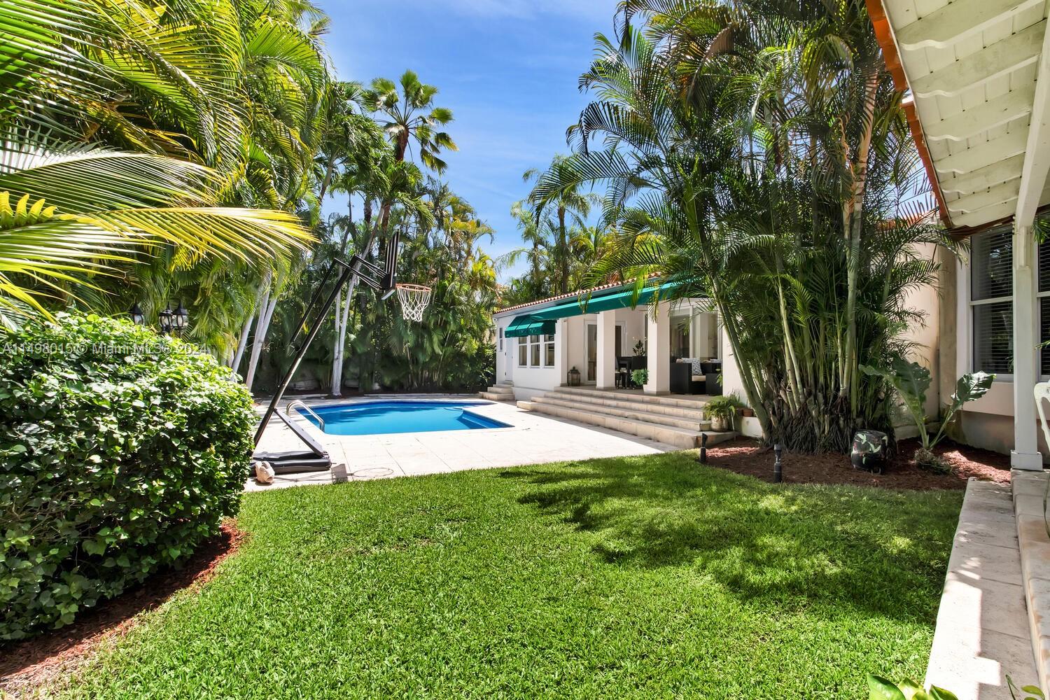 BISCAYNE KEY ESTATES - Residential