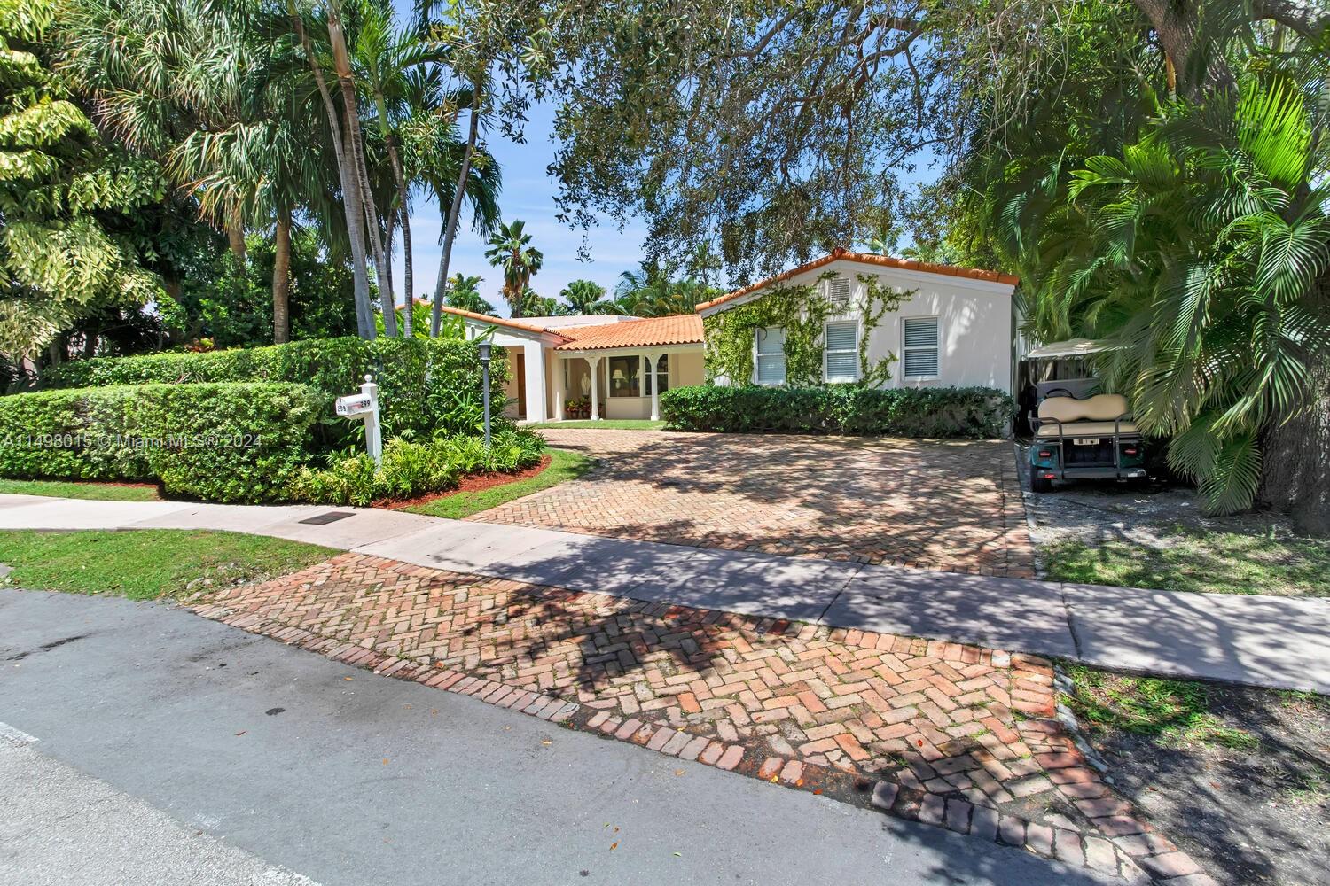 Property for Sale at 299 W Mashta Dr, Key Biscayne, Miami-Dade County, Florida - Bedrooms: 4 
Bathrooms: 5  - $3,995,000