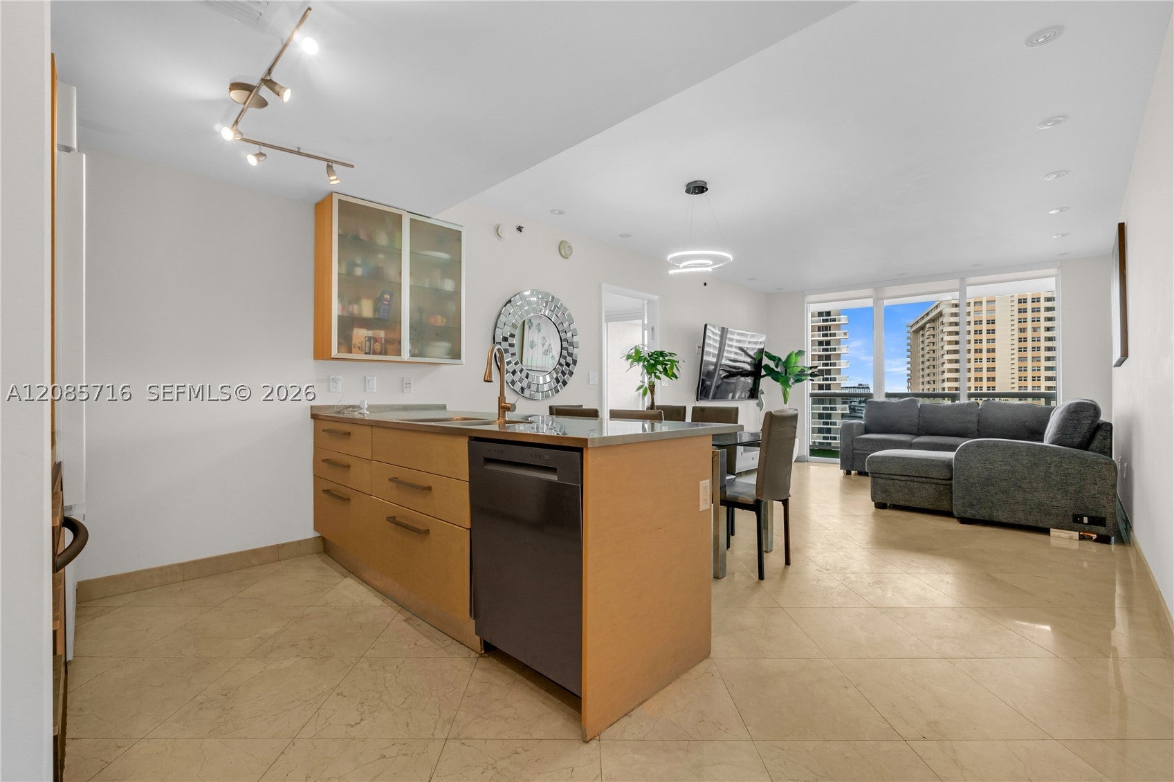 1850 S Ocean Dr 706