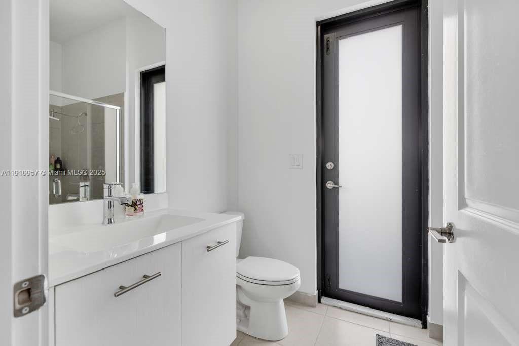 TUSCAN ISLES - Residential