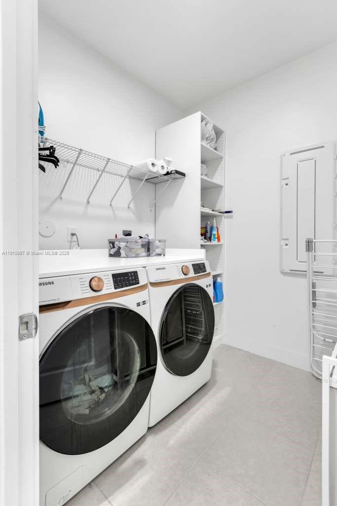 TUSCAN ISLES - Residential