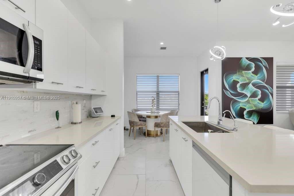 TUSCAN ISLES - Residential