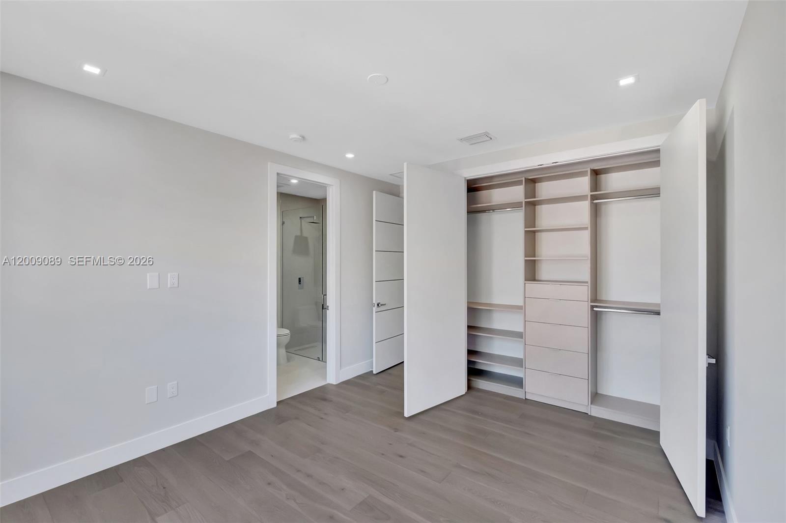 SKYVIEW HOMES CONDO - Residential
